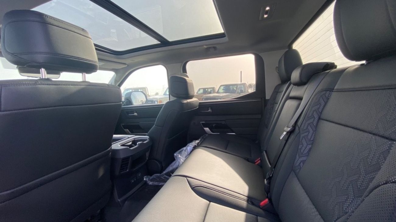 Toyota Tundra LIMITED 3.5 CAPSTONE HEV 4x4 CREW MAX. Brand New