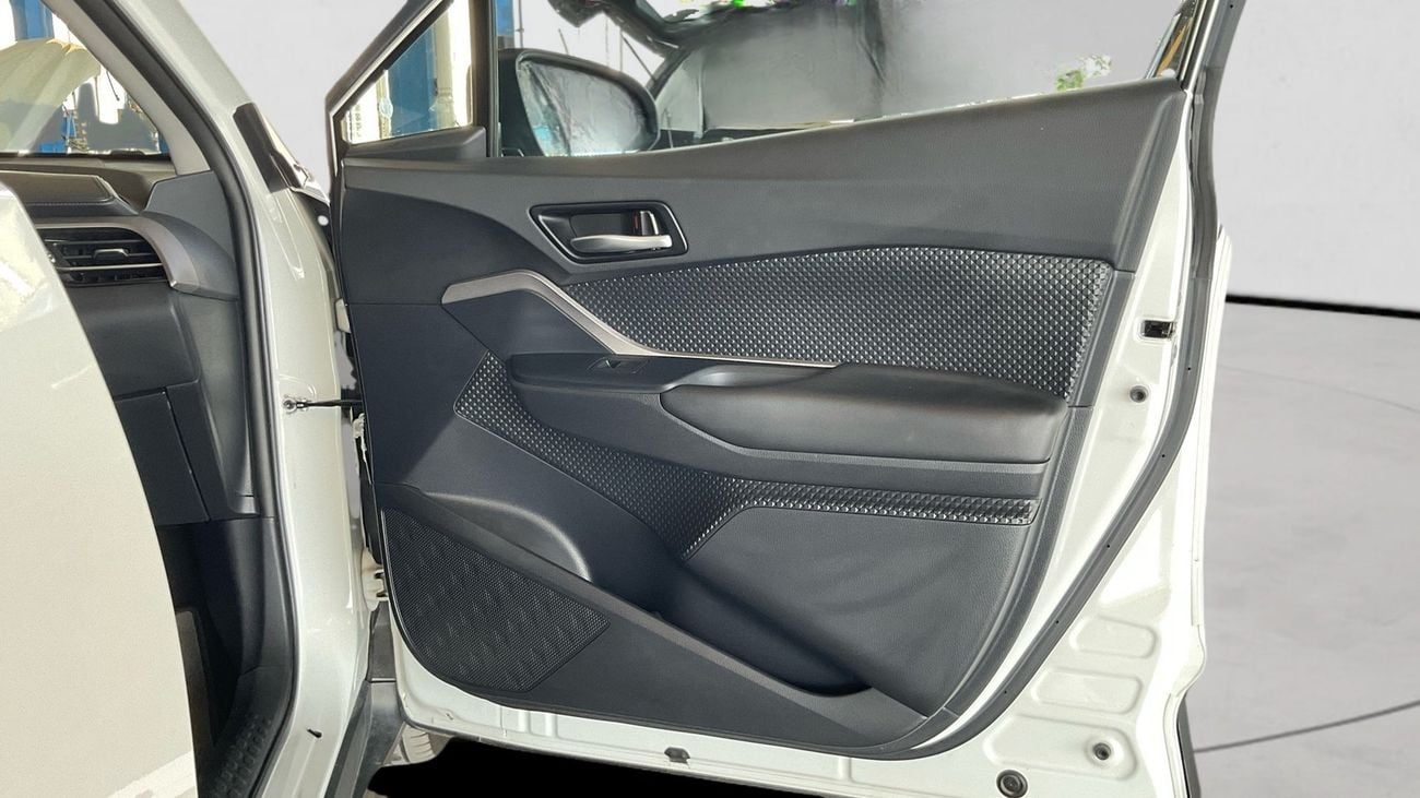 تويوتا CHR 1.8 VVT I-HYBRID GX AUTO | شامل الضمان | 0 ﺪﻔﻋﺓ ﺃﻮﻟﻯ