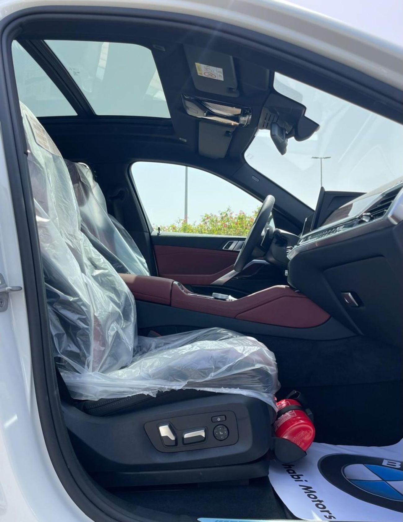 بي أم دبليو X6 M Std 4.4L 40i M Sport Under Warranty & Service 2025 GCC