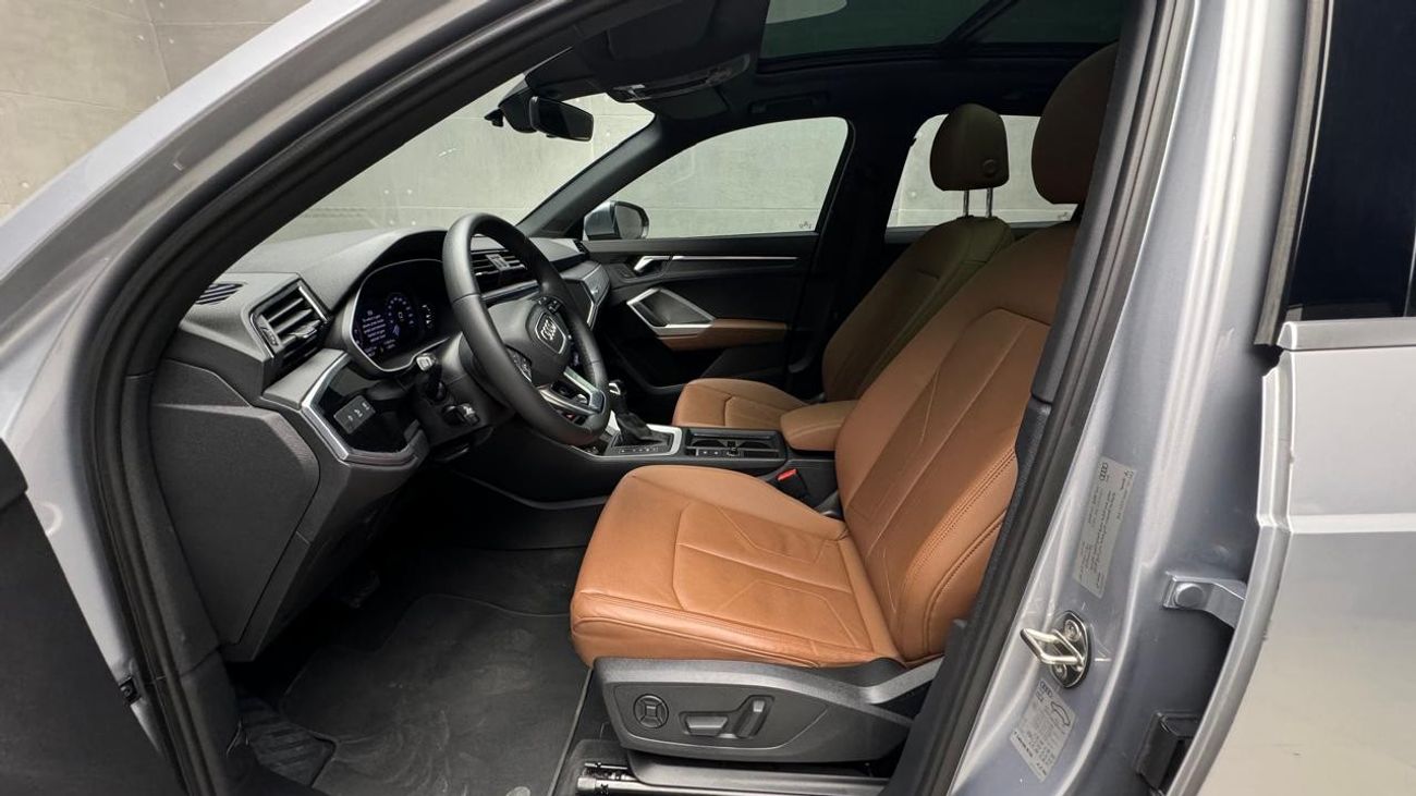 أودي Q3 35 TFSI S لاين 2021 Q3//FULL OPTION//GCC//WARRANTY//FULL SERVICE HISTORY