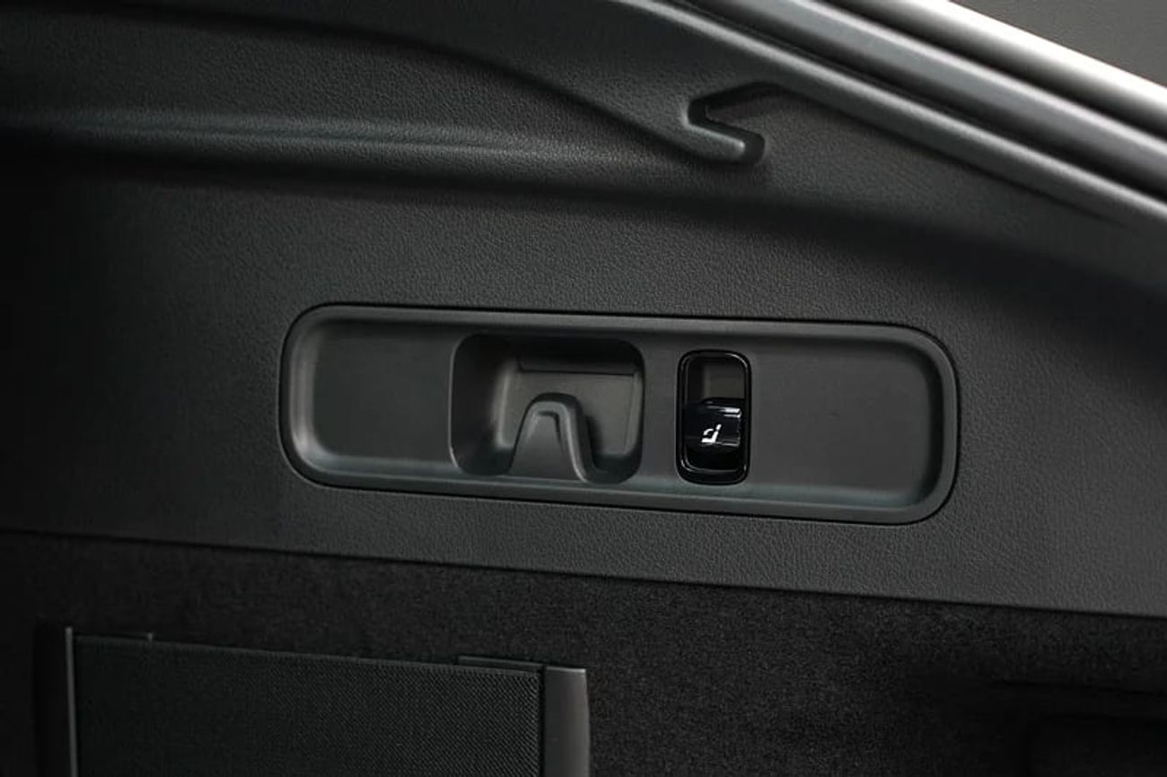 Mercedes-Benz GLC Coupe 300 Arrival | GLC 200 Coupe | GCC km | Agency Warranty | AMG Package