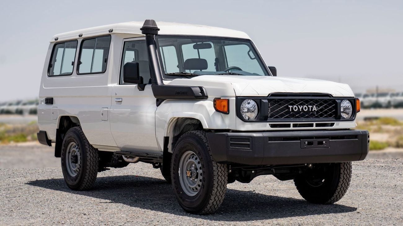 تويوتا لاند كروزر 70 LC 78 HARDTOP 2.8L MT 2.8 AT