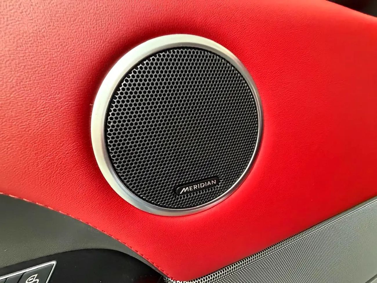 لاند روفر رينج روفر سبورت Agency Warranty and Service Contract | 1 Owner | Full Agency Service History | GCC Specs