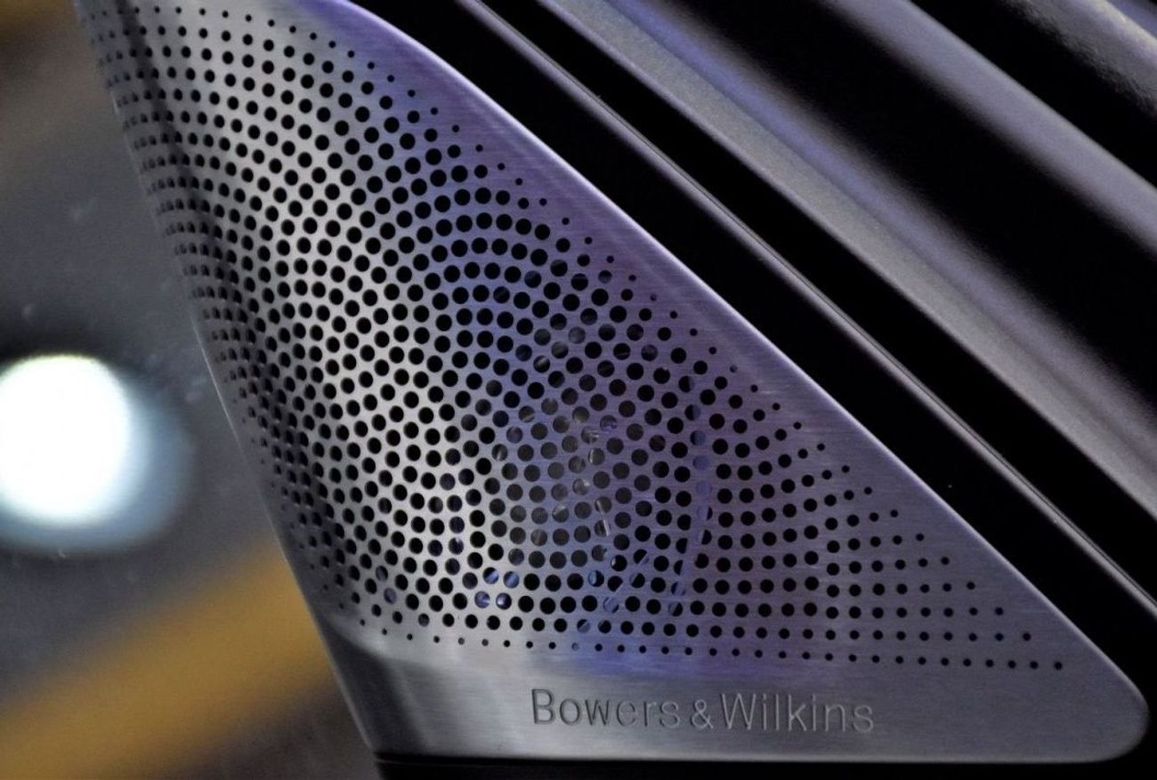 BMW 750Li EXCELLENT DEAL for our BMW 750Li xDrive M-Kit ( 2017 Model ) in Grey Color GCC Specs