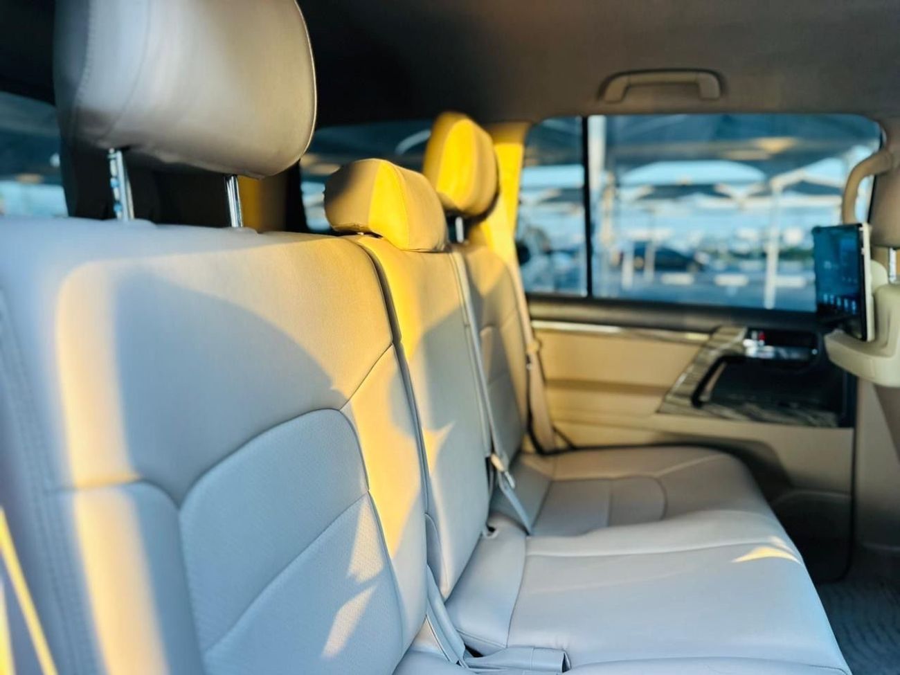 Toyota Land Cruiser GXR Toyota Landcruiser 2019 Facelift 2024 V6