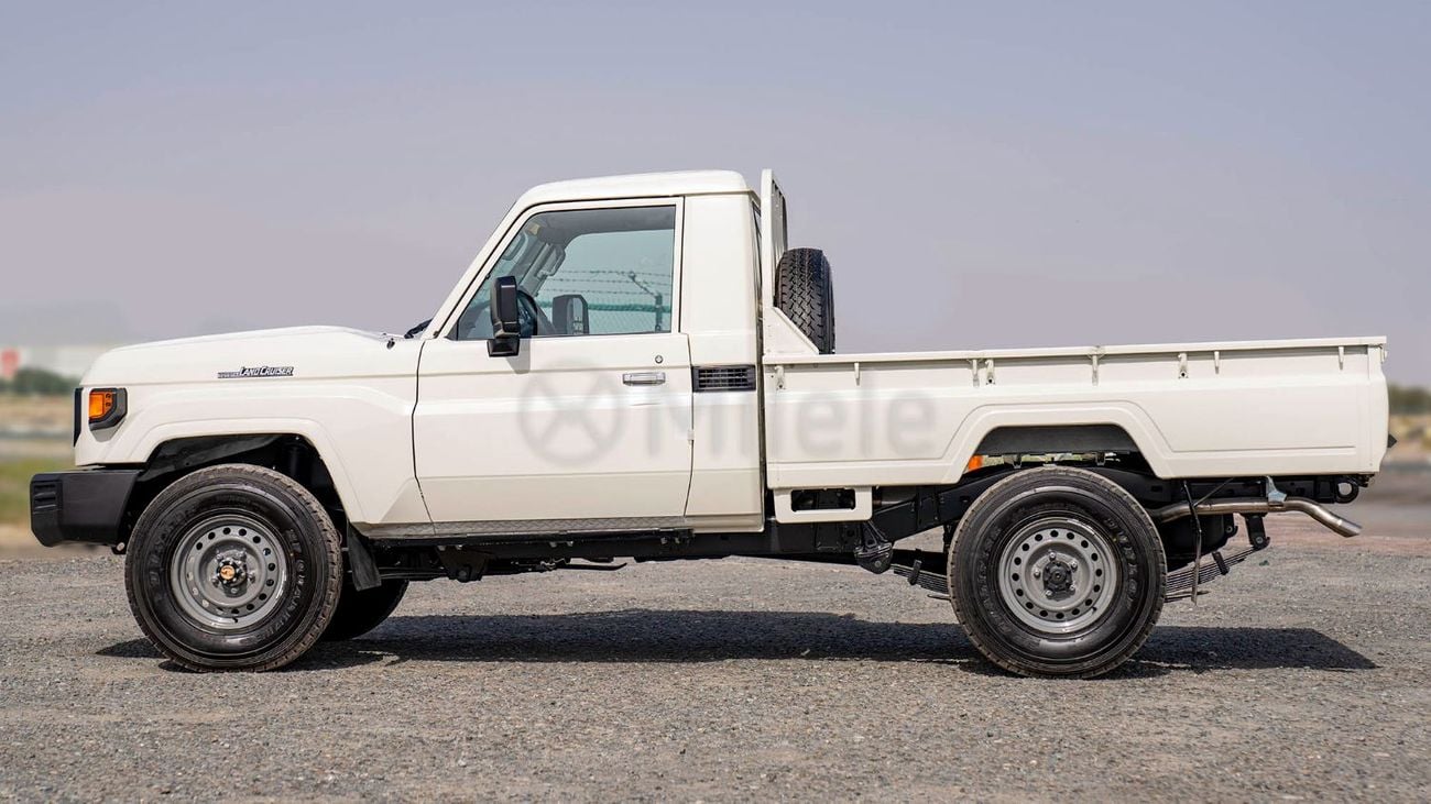 تويوتا Land Cruiser Pickup 70 LX