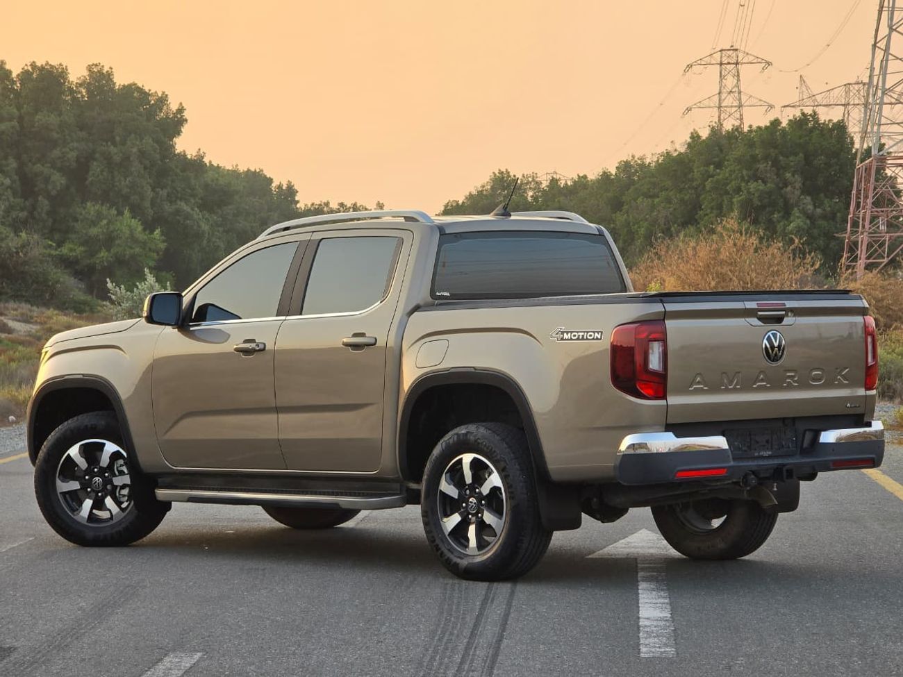 Volkswagen Amarok Highline 2.0T VOLKSWAGEN AMAROK 2023 GCC // FSH // UNDER WARRANTY // FULL OPTION // PERFECT CONDITIO