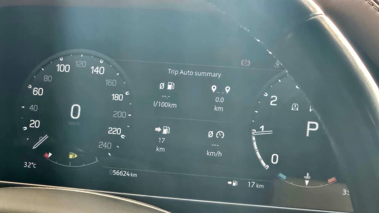 لاند روفر ديفندر 130 HSE P400