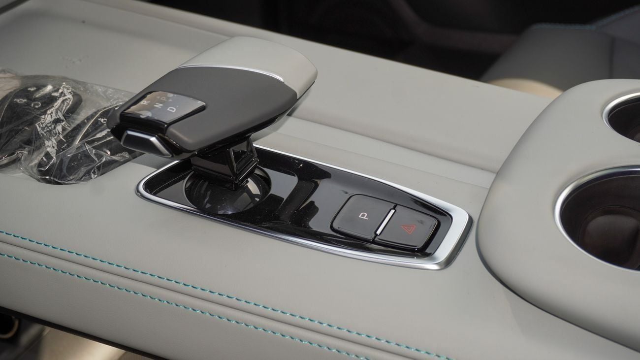 Changan UNI-V Brand New Uni-Z New Energy Warship Edition 2025 1.5L 2WD Petrol Hybrid |Grey/Black & White |EXPORT &