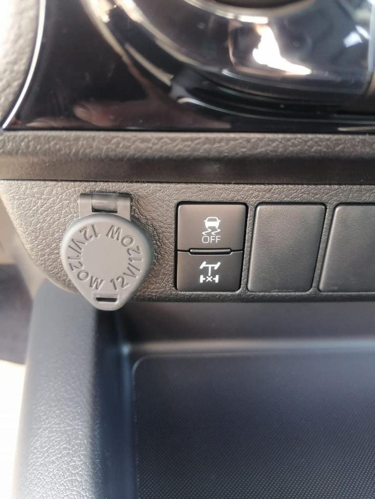 Toyota Hilux Toyota Hilux SR5 2.4L 4*4 Diesel 2025