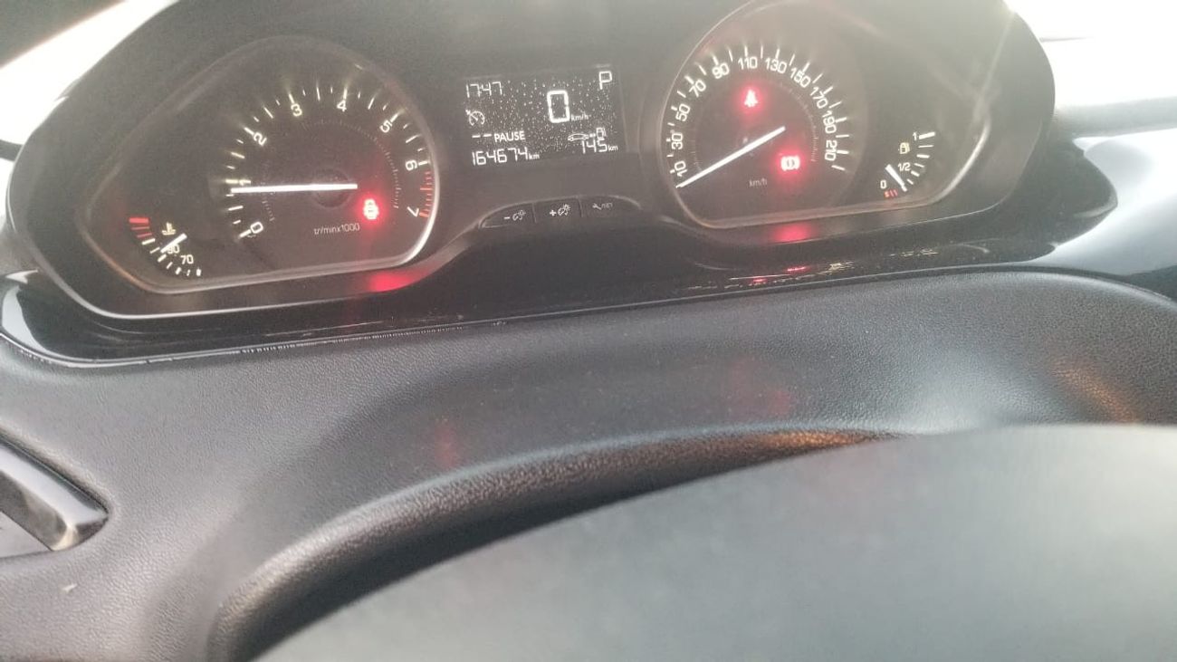 بيجو 208 اليور