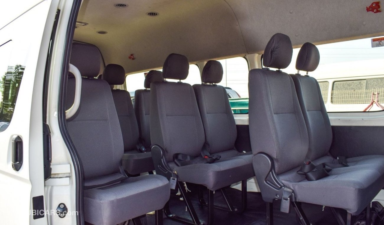 Toyota Hiace GL Full option 15 seats clean car