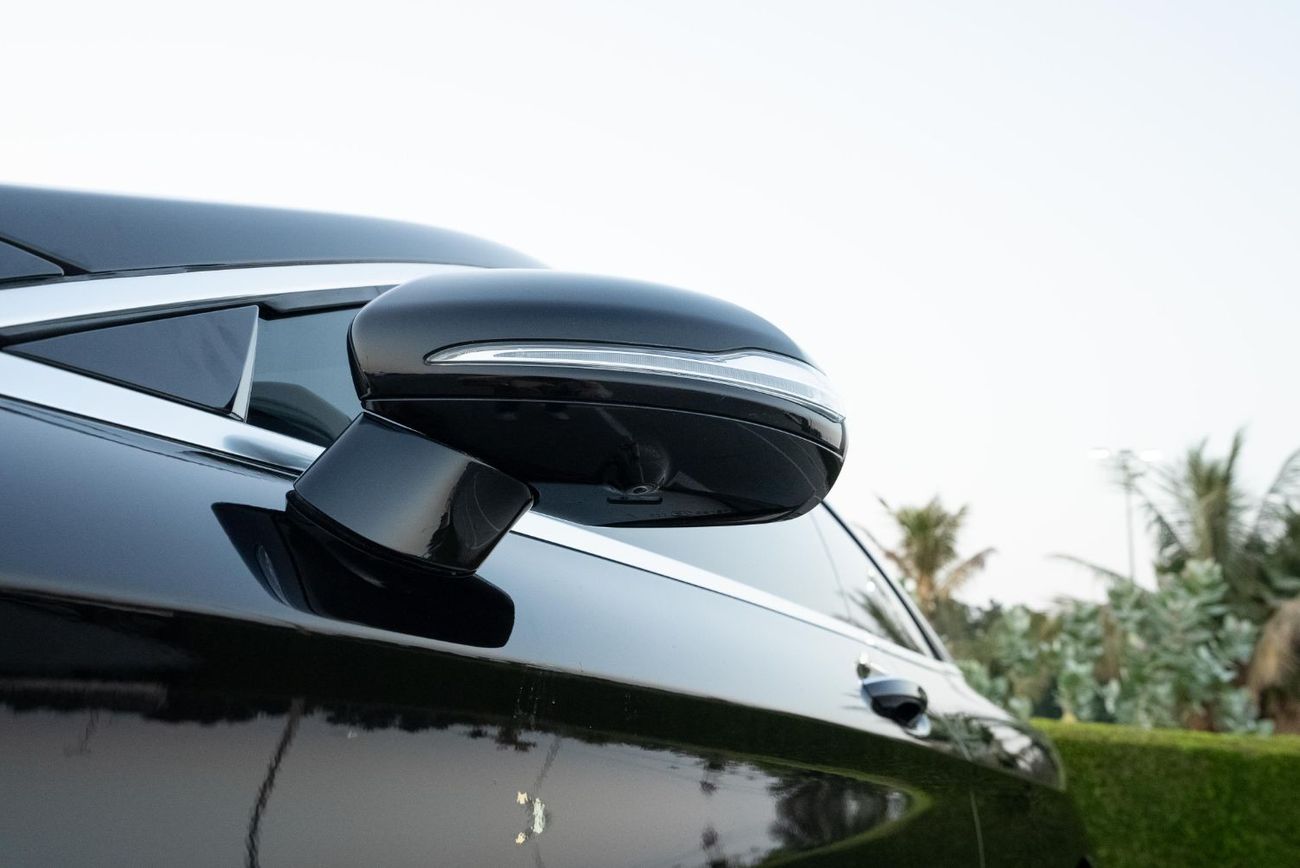 Mercedes-Benz S 63 AMG 3years warranty and2 years service Contact number 0507273386