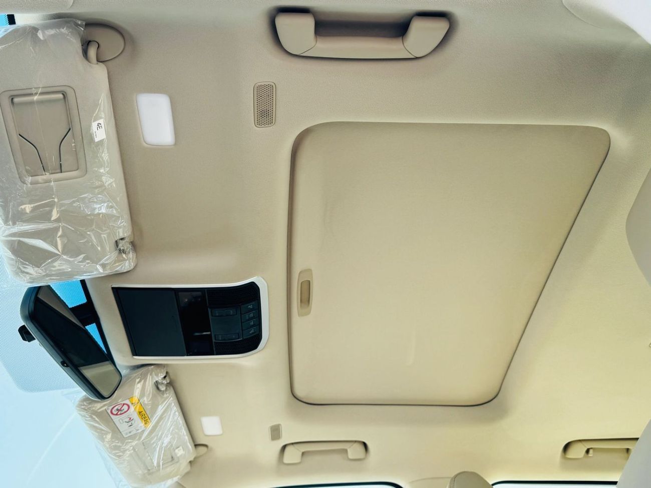 تويوتا لاند كروزر TOYOTA LC 300 VX 3.3L DSL MID/O A/T WHITE 2024