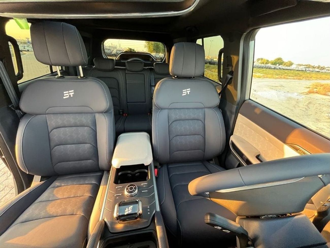 Jetour T2 JETOUR T2 TOP OPTN 1.5L T  HYBRID 160KM 2024