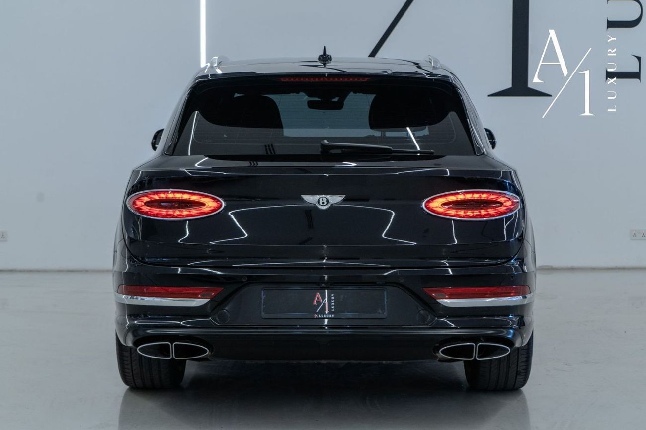 Bentley Bentayga Standard V8 2021 Bentley Bentayga V8, Warranty, Service History, Carbon Fiber Package, Low Kms