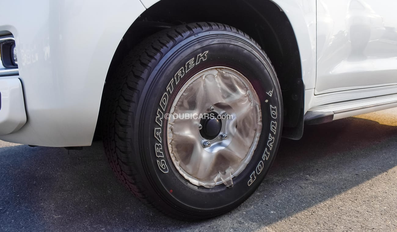 Toyota Land Cruiser GXR V8