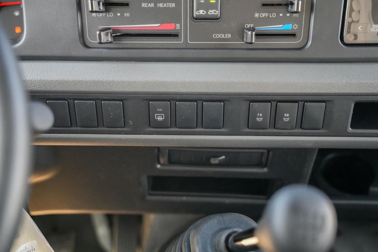 Toyota Coaster 2.7L (23-Seater)