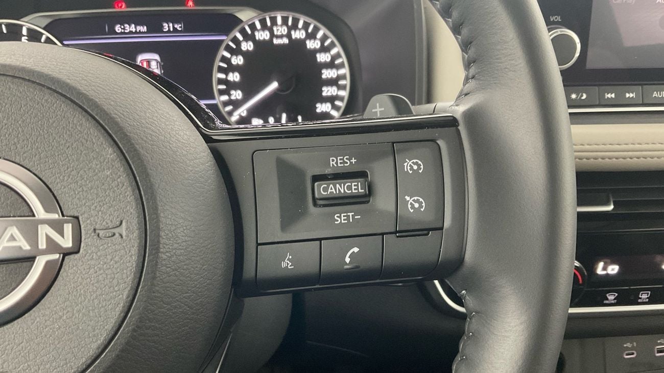 نيسان إكس تريل 2.5 SV 4WD 7STR AUTO | شامل الضمان | 0 ﺪﻔﻋﺓ ﺃﻮﻟﻯ