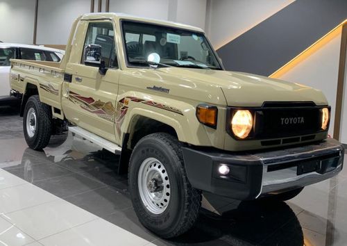 تويوتا لاند كروزر 70 LC76 LX TOYOTA LC79 SC 2.8L DIESEL AT BASIC 2025YM GCC