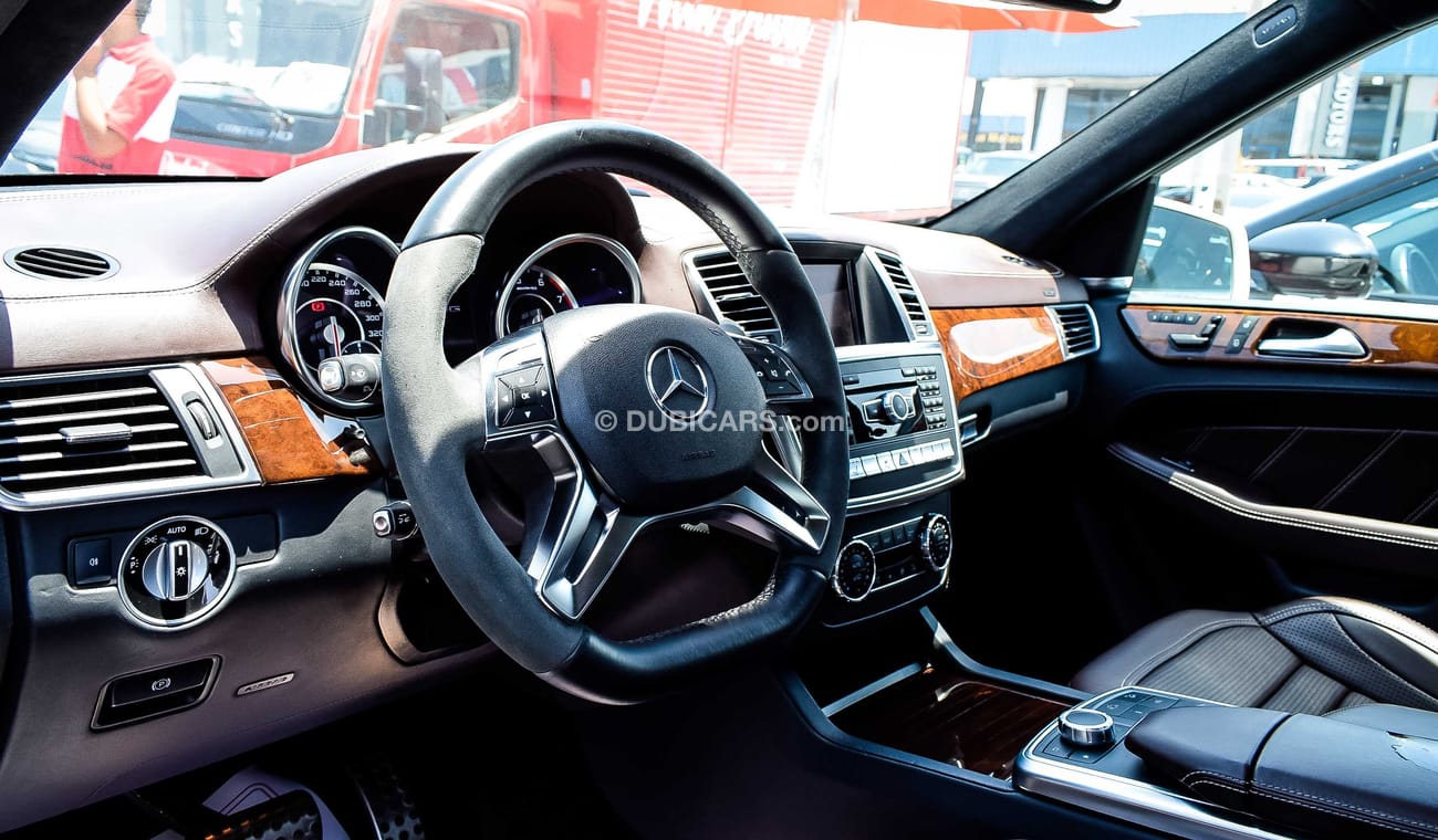 مرسيدس بنز ML 63 AMG