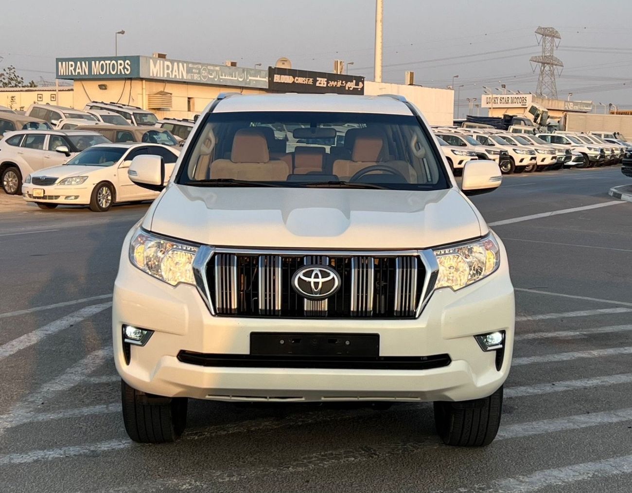 تويوتا برادو 2023 Toyota Prado TX 2.7L V4- AWD 4x4 - Full Screen - 3 key - No Accident - 7 Seater