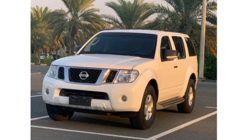 Nissan Pathfinder S