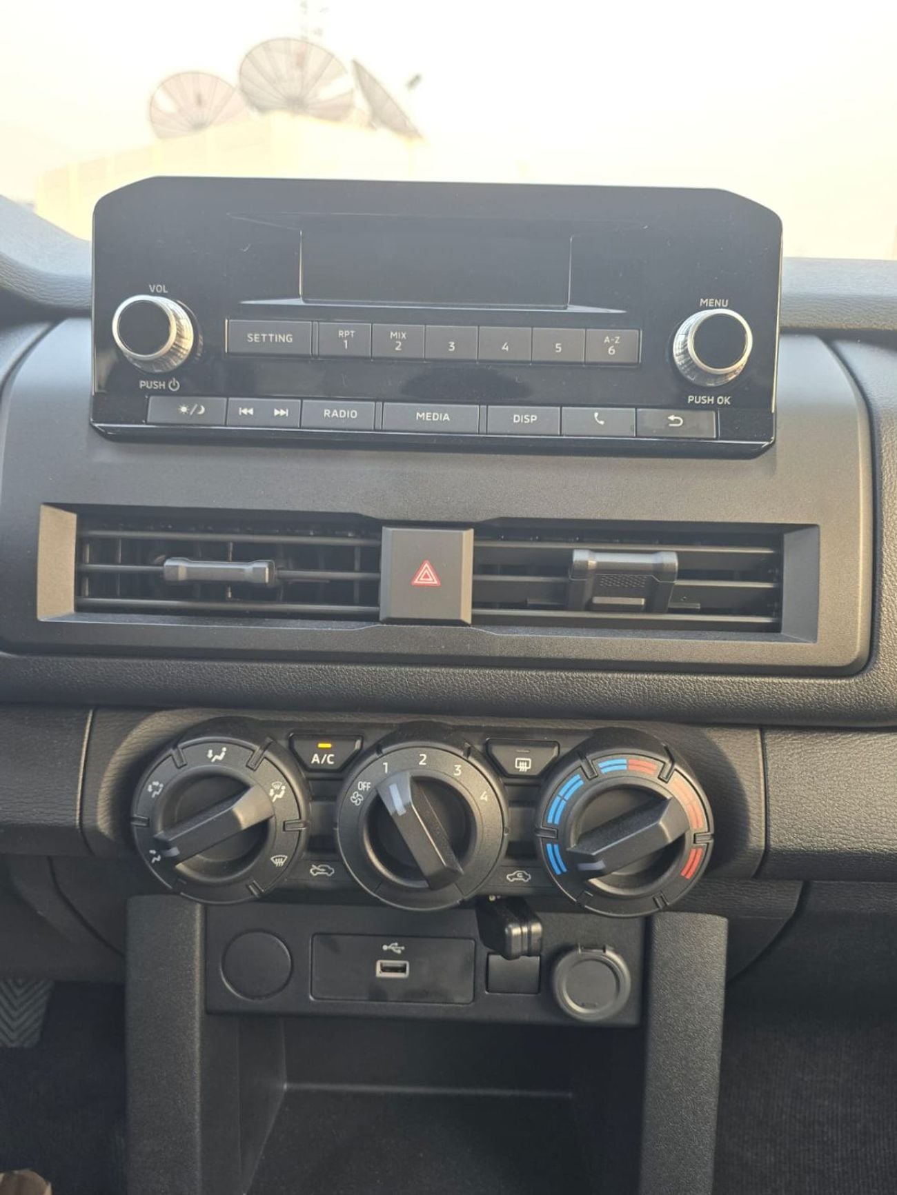 ميتسوبيشي L200 GLX Double Cab Petrol 2.4L