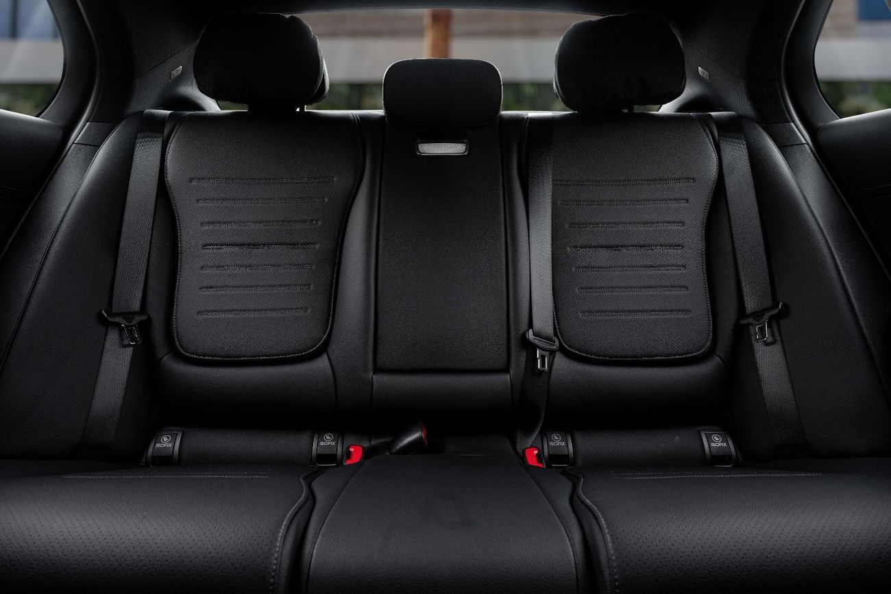 مرسيدس بنز C 200 200L AMG | 4,112 P.M  | 0% Downpayment | Brand New!