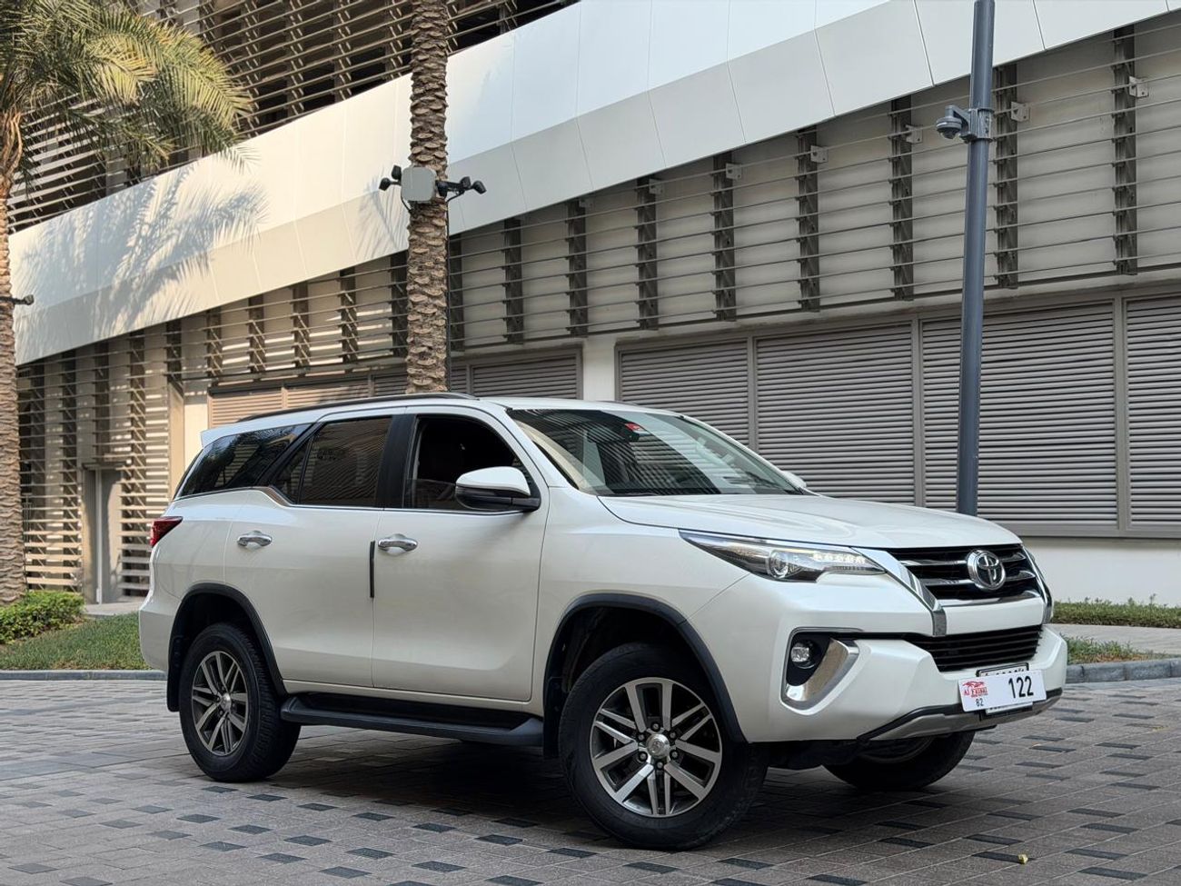 تويوتا فورتونر VXR 4.0L (278 HP)