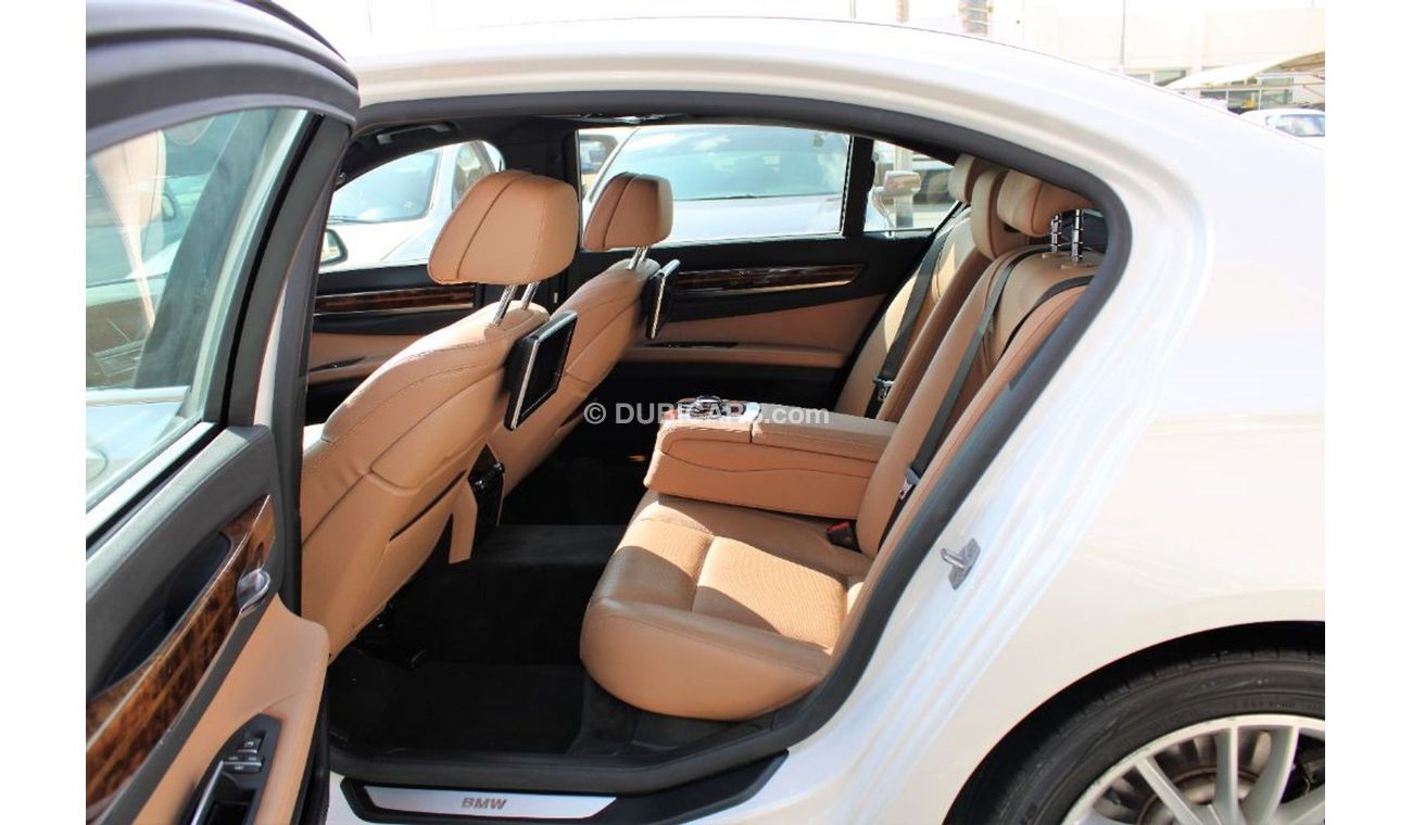 Bwm Rear Screen Used BMW 730Li 730 Li - FULL OPTION - REAR SCREENS - REAR MOUSE ...
