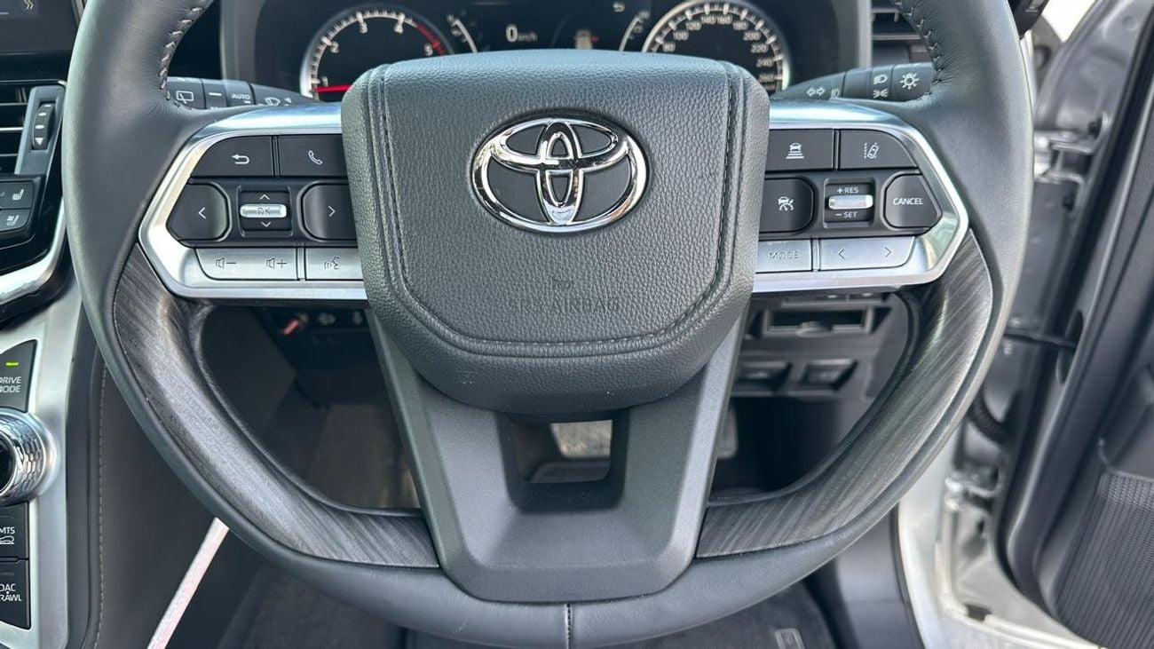 Toyota Land Cruiser Sahara ZX diesel Right-Hand Drive