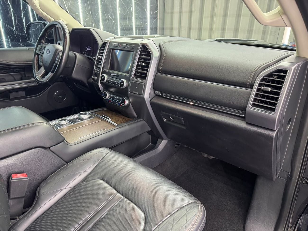 Ford Expedition PLATINUM
