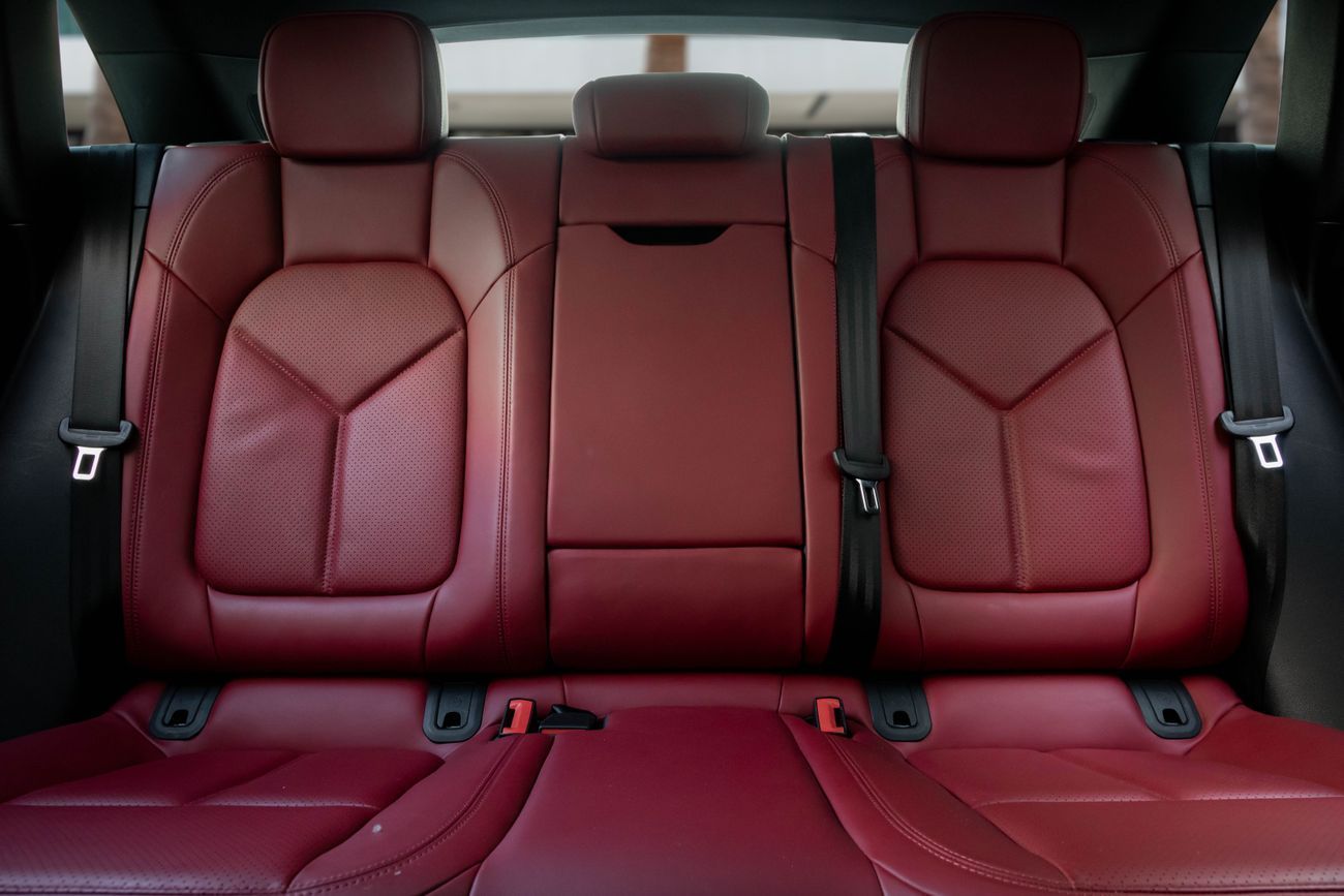 Porsche Macan Macan | 5,190 P.M | 0% Downpayment | Agency Warranty!