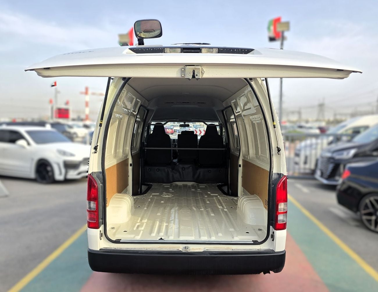 تويوتا هاياس GLS -High Roof  Panal Van 2.7L
