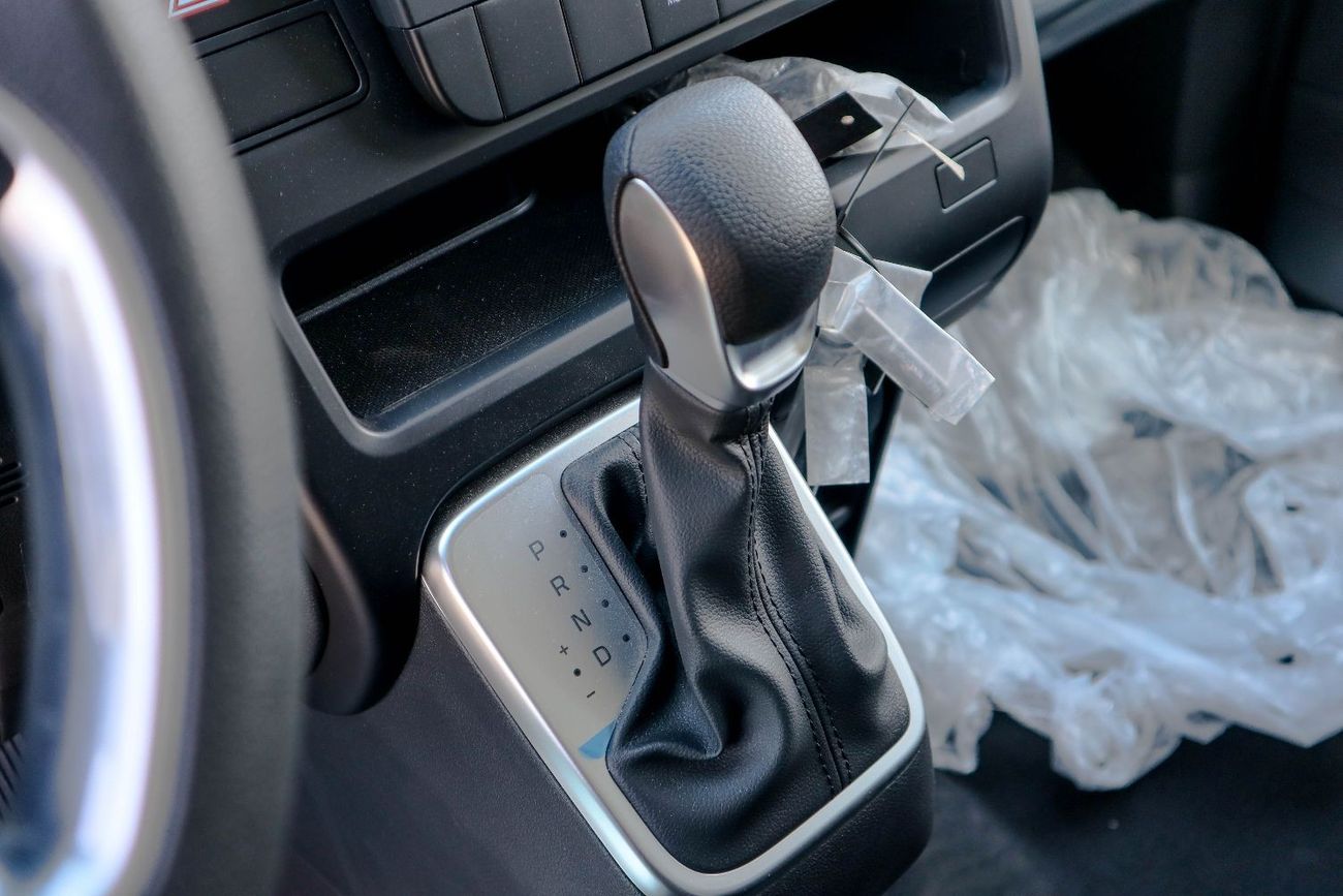 هيونداي ستاريا Hyundai Staria 3.5L 2025 Model (Mid Option, 9-Seater, Black Color) -