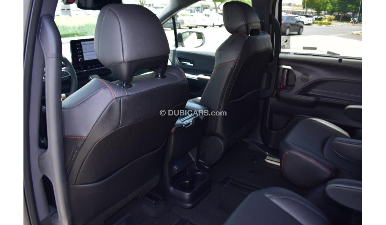 Toyota Sienna Hybrid XSE  2.5L AWD 7-Seater AT