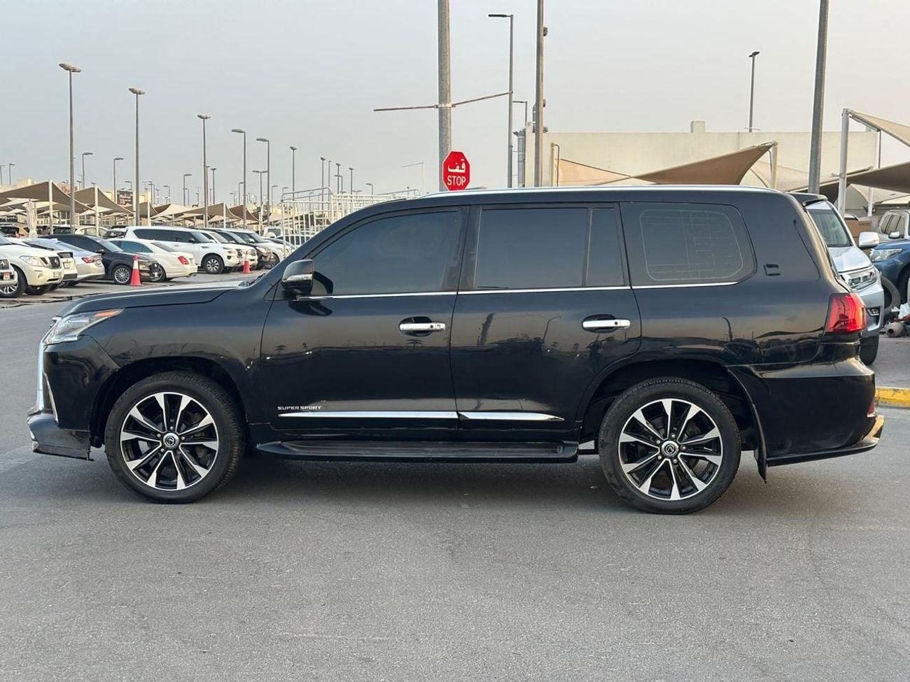 Lexus LX570 TOP
