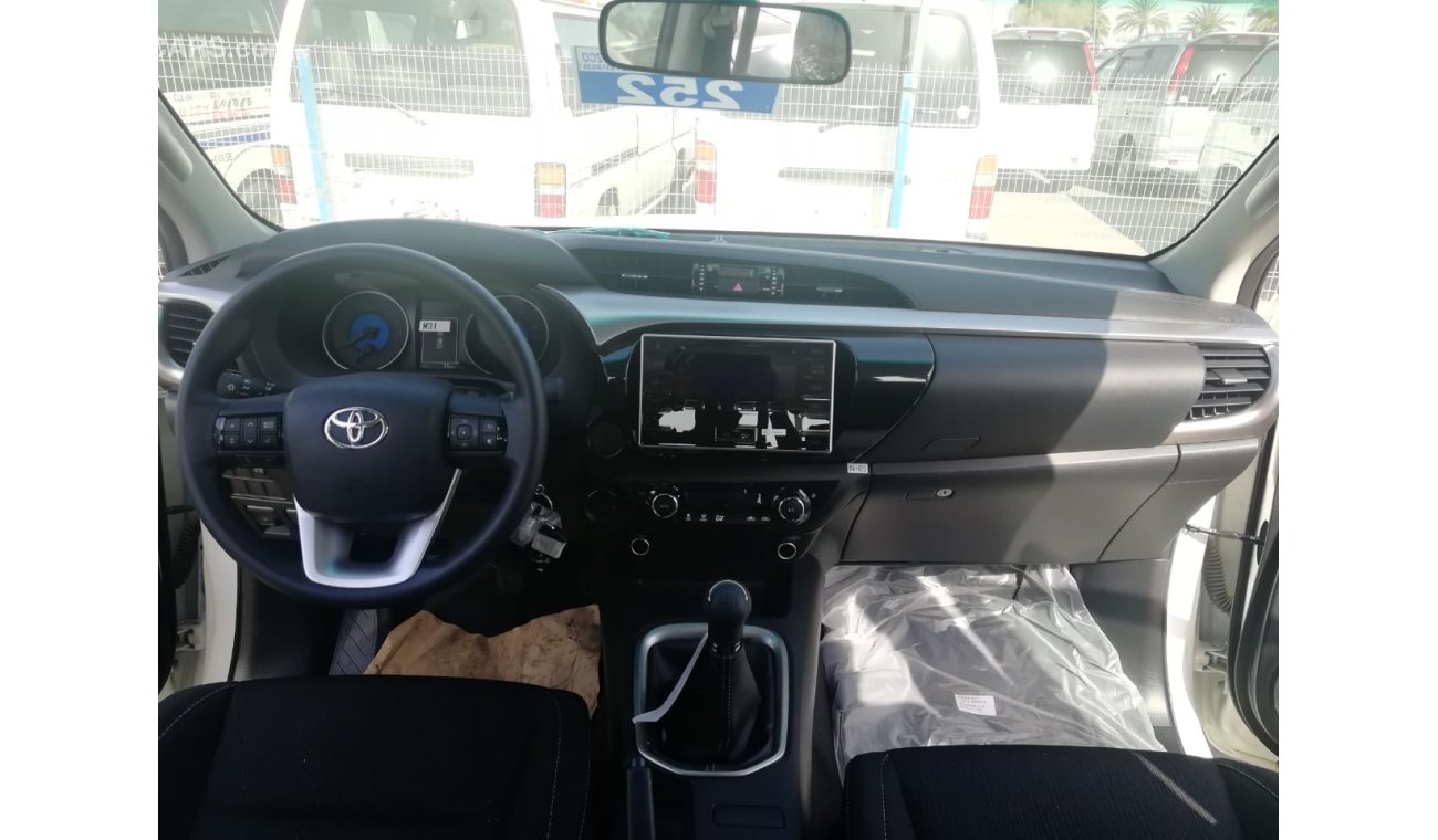 Toyota Hilux 2.4L DIESEL 4X4 MANUAL MID OPTION 2019 FOR EXPORT