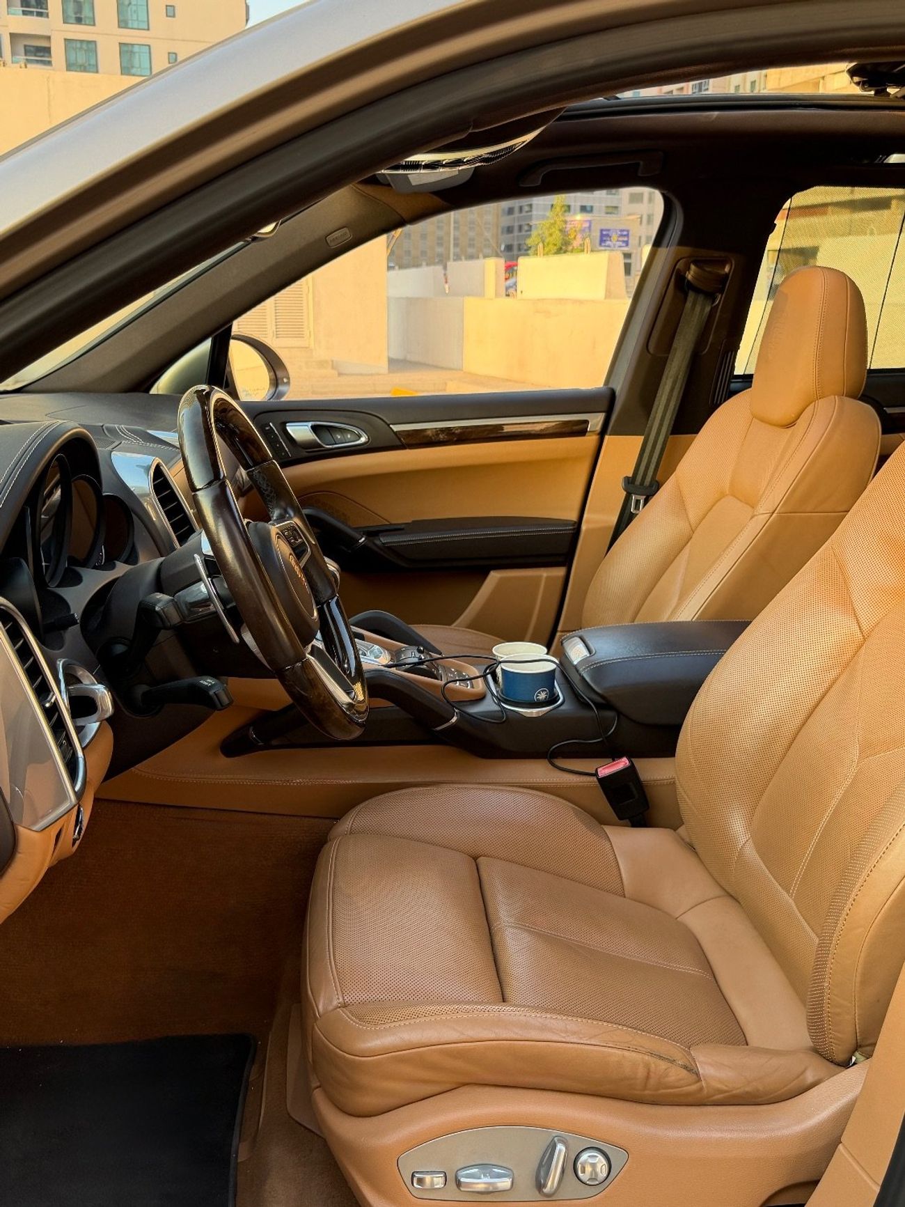 Porsche Cayenne S Platinum Edition 3.6L