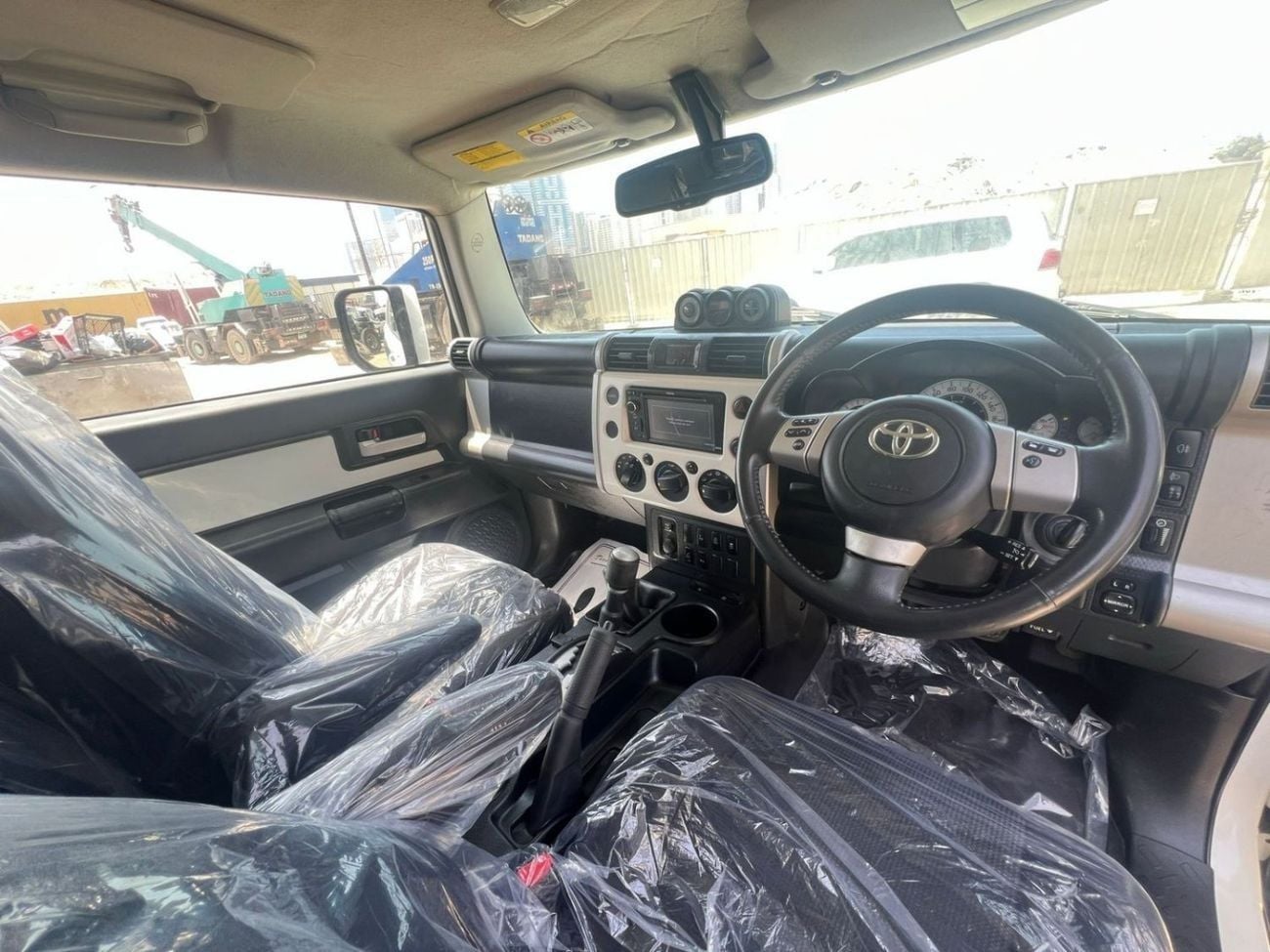 Toyota FJ Cruiser BASE PETROL 4,0 LITER ,RIGHT HAND DRIVE 2012 MODEL