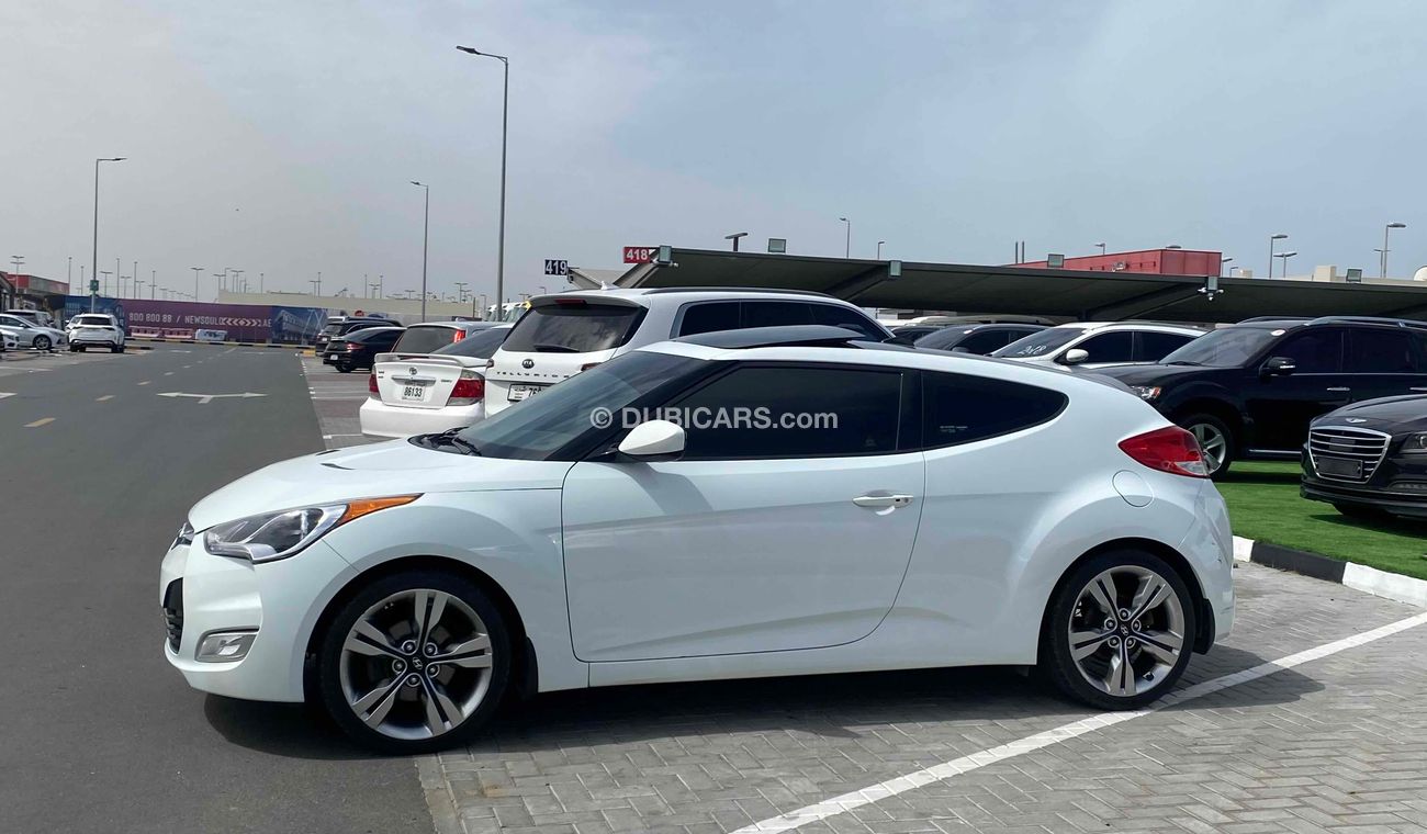 Hyundai Veloster Full option, free accident 1.6 V4