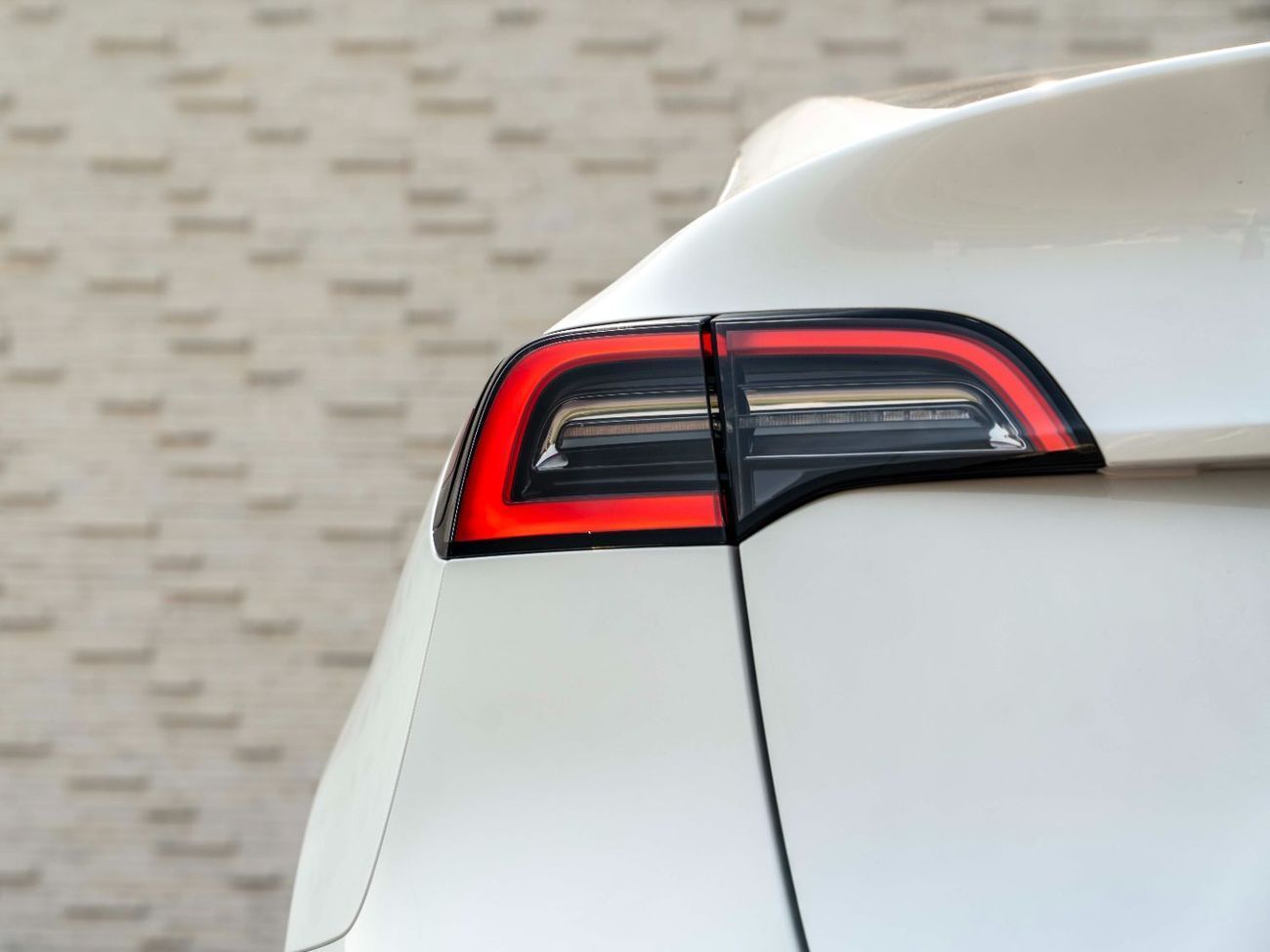 Tesla Model Y Long Range (AWD)