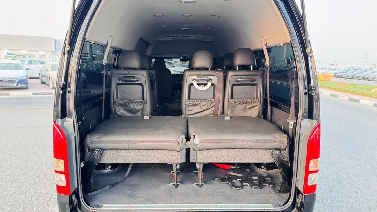 Toyota Hiace POWER SLIDING DOOR | 14-SEATER | 3.0L DIESEL ENGINE | 2WD | AUTOMATIC TRANSMISSION | RHD
