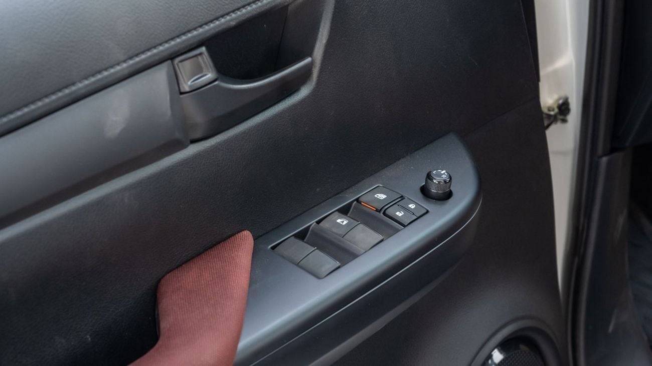 تويوتا هيلوكس TOYOTA HILUX 2.7L MT 4X2 -2025YM