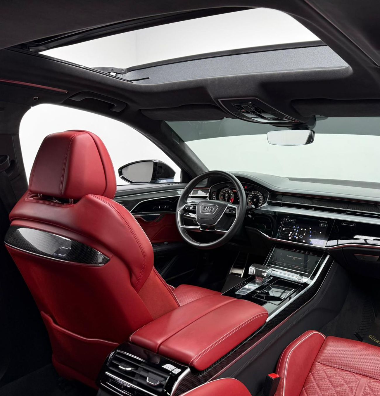 أودي S8 Std 4.0L (571 HP) 2021 Audi S8 ,Warranty ,Full Agency Service History ,Excellent Condition ,GCC