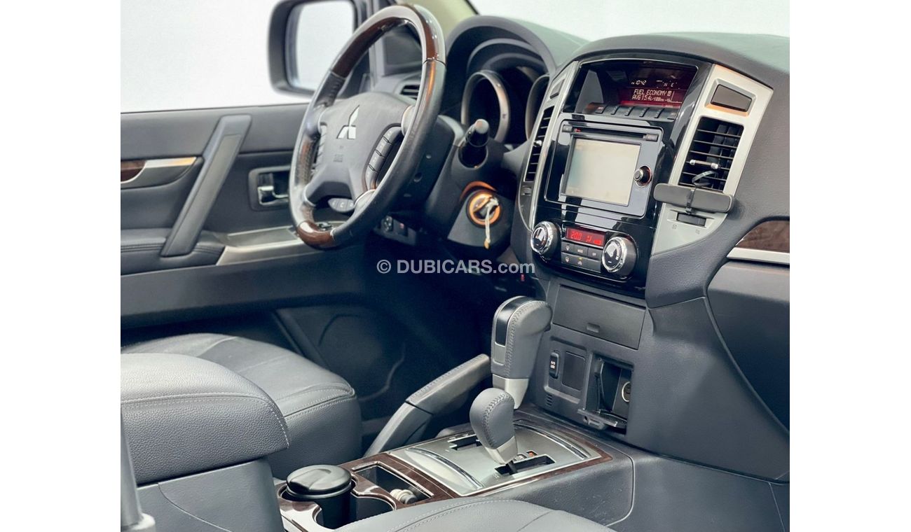 Mitsubishi Pajero GLS Top 2016 Mitsubishi Pajero 3.8L SWB, Full Mitsubishi History, Low Kms, GCC