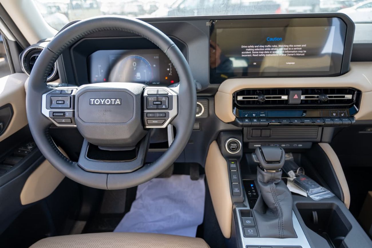 تويوتا برادو 2.4L Turbocharged | 4 Cylinder | Automatic | 7 Seater