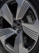 أودي إي ترون سبورتباك 50 Quattro S-Line