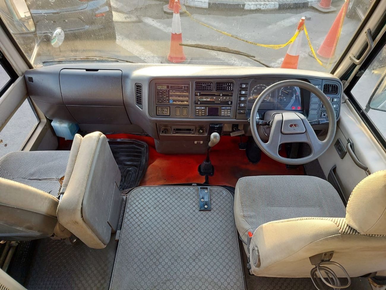 Mitsubishi Rosa MITSUBISHI ROSA BUS RHD 1995 MODEL 3.9 L DIESEL MANUAL(PM40101)